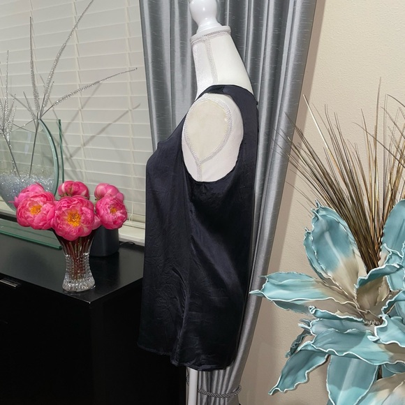 GNW silk black sleeveless blouse - Picture 8 of 10